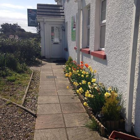 Finn Mccools Giants Causeway Hostel Бушмилс Екстериор снимка