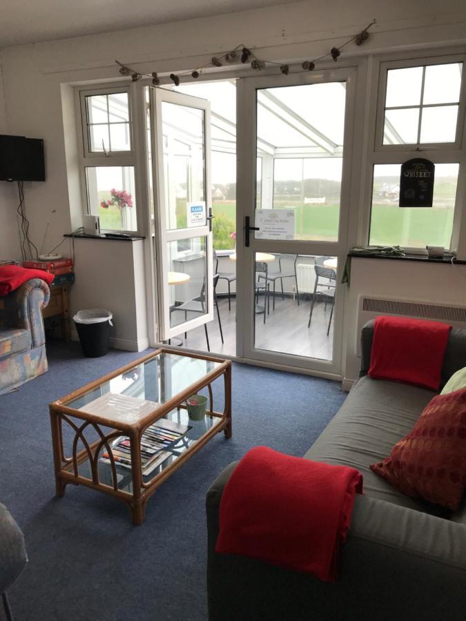 Finn Mccools Giants Causeway Hostel Бушмилс Екстериор снимка