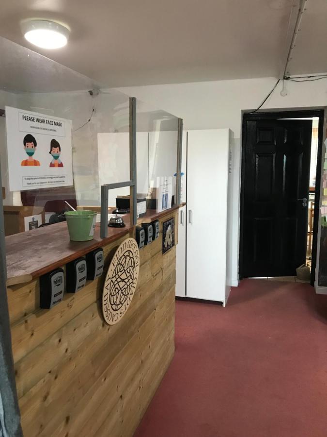 Finn Mccools Giants Causeway Hostel Бушмилс Екстериор снимка