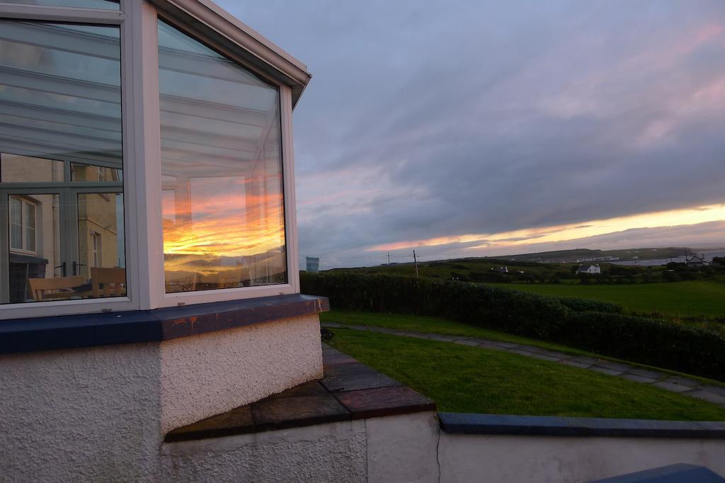 Finn Mccools Giants Causeway Hostel Бушмилс Екстериор снимка
